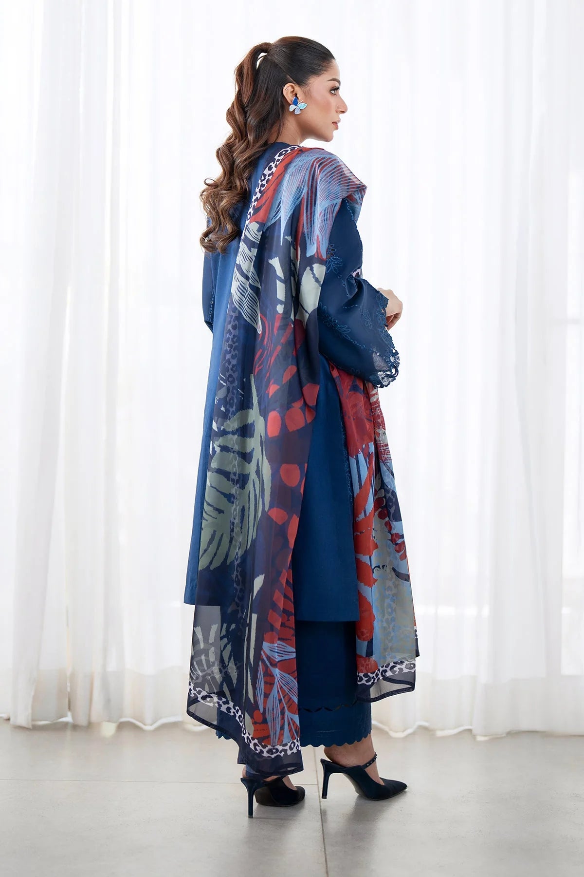 EMBROIDERED PRINTED LAWN UF-4077 | 3 PC UNSTITCHED SUIT | BAROQUE