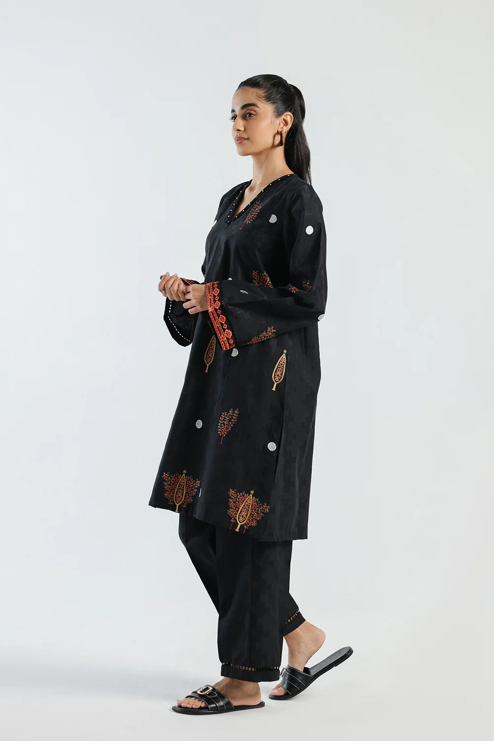 EMBROIDERED SUIT 2Pc READY MADE SUIT | ETHNC