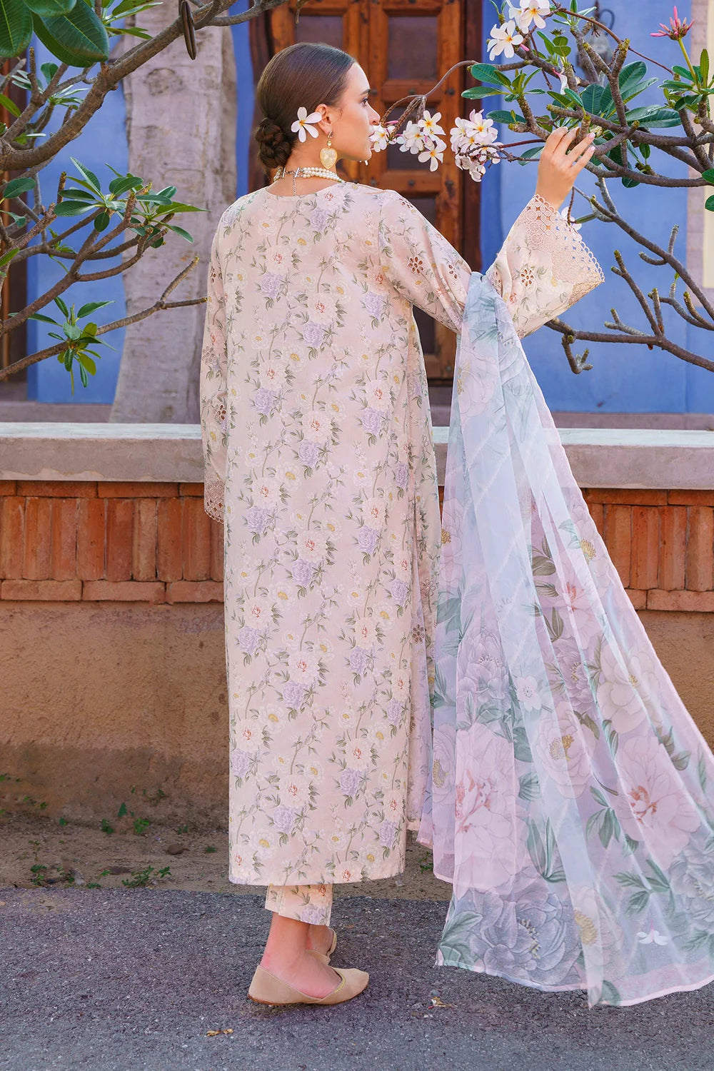 EMBROIDERED PRINTED LAWN UF-591 UNSTITCHED 3Pc - BAROQUE
