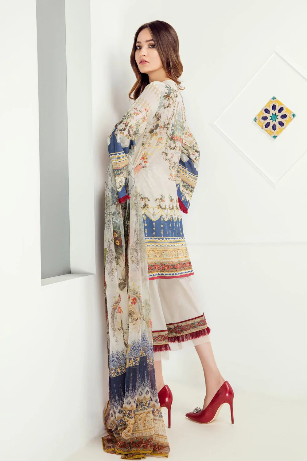 PRINTED LAWN FL-504 UNSTITCHED 3 Pc SUIT -BAROQUE