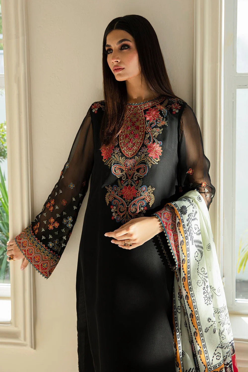4-PC EMBROIDERED CHIFFON UNSTITCHED - BAROQUE