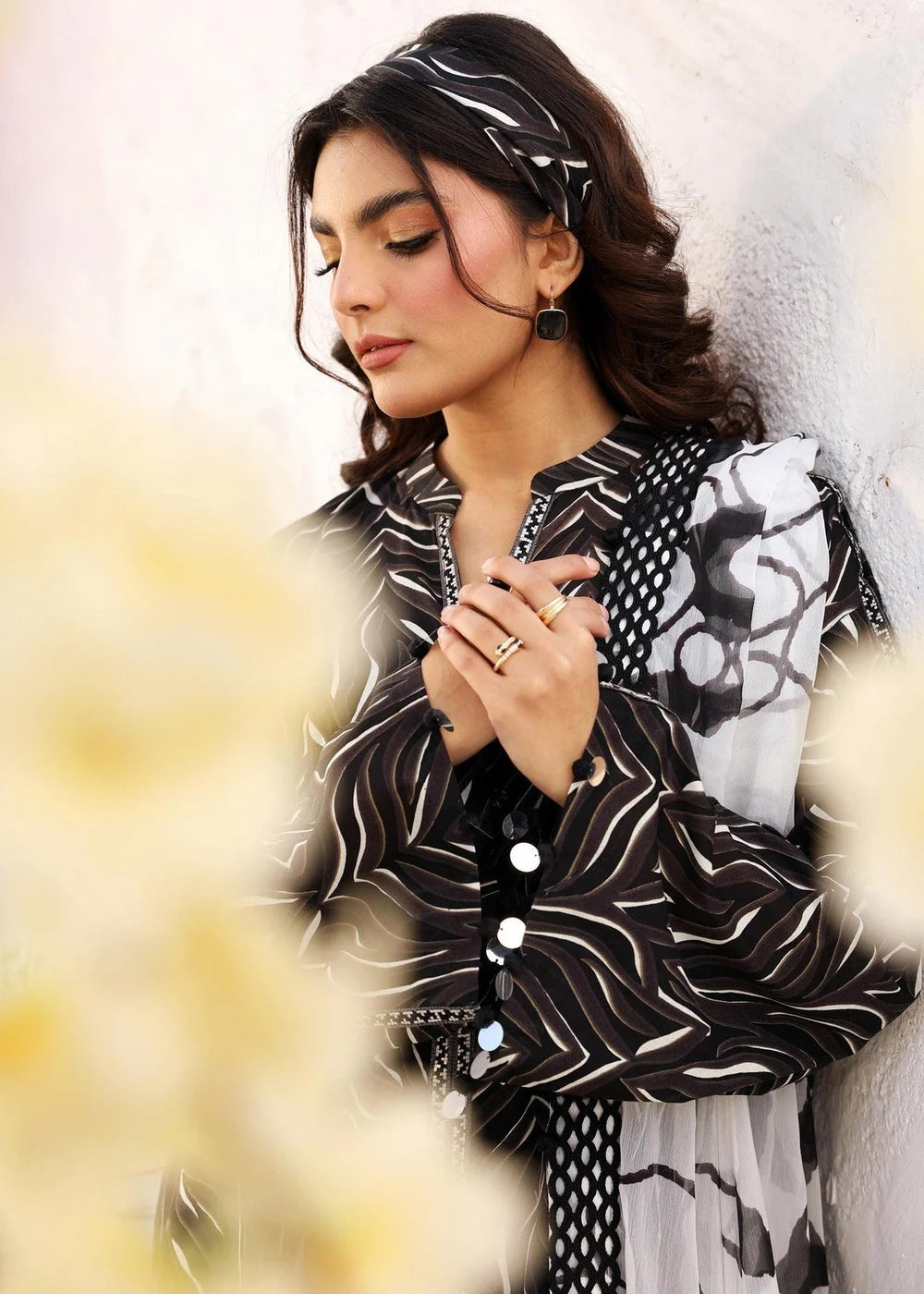 3-PIECE UNSTITCHED BALCK SUIT