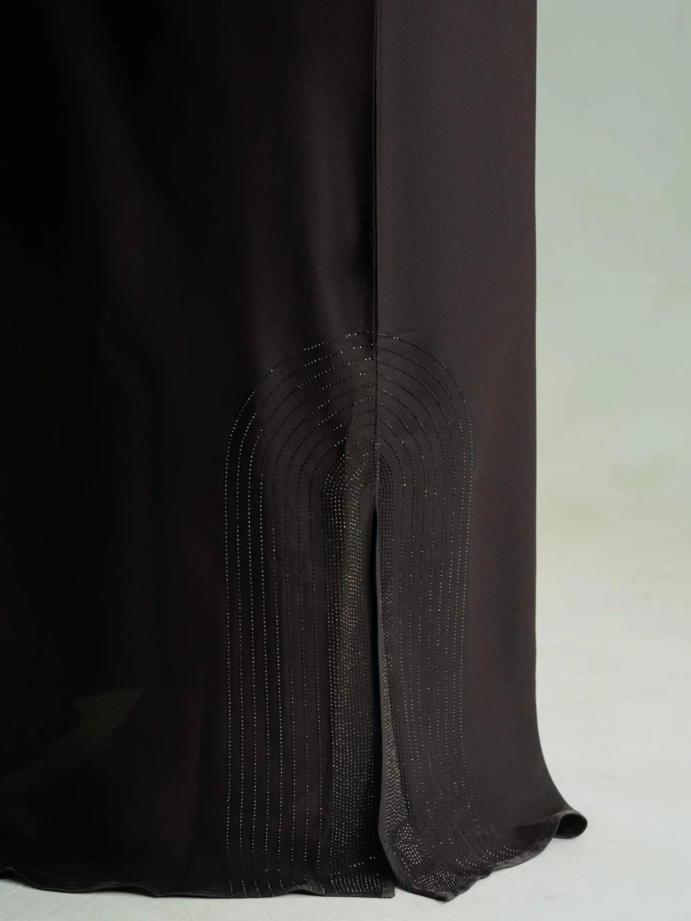 MIDNIGHT HAZE ABAYA -NAWAAR