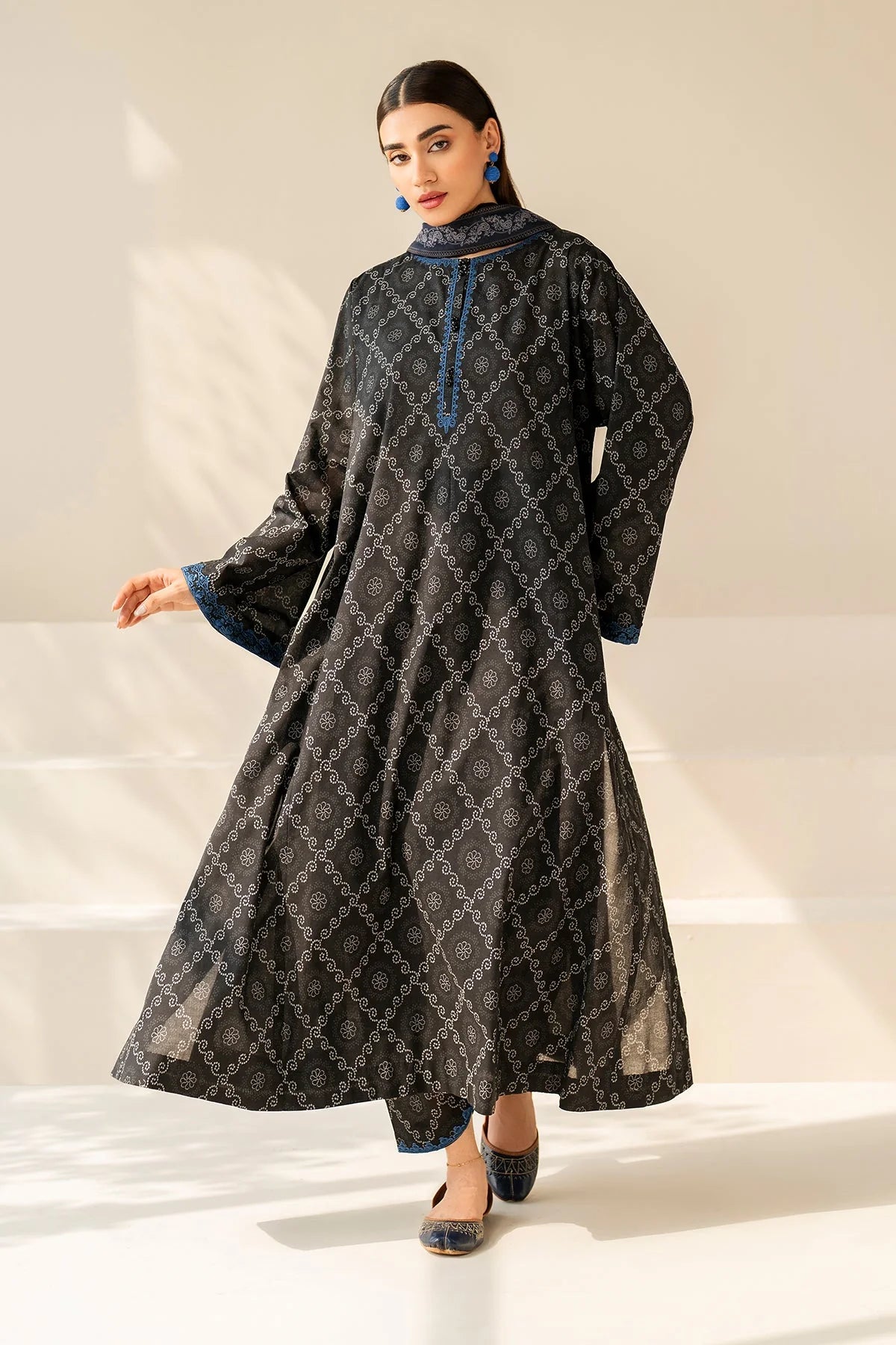 DIGITAL PRINTED LAWN UF-4209 | 3 PC UNSTITCHED SUIT | BAROQUE