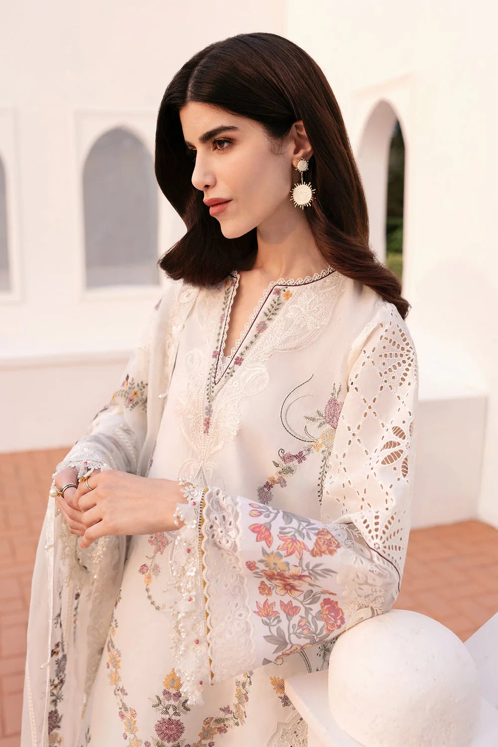 EMBROIDERED LAWN EL-D06 UNSTITCHED 3Pc - BAROQUE