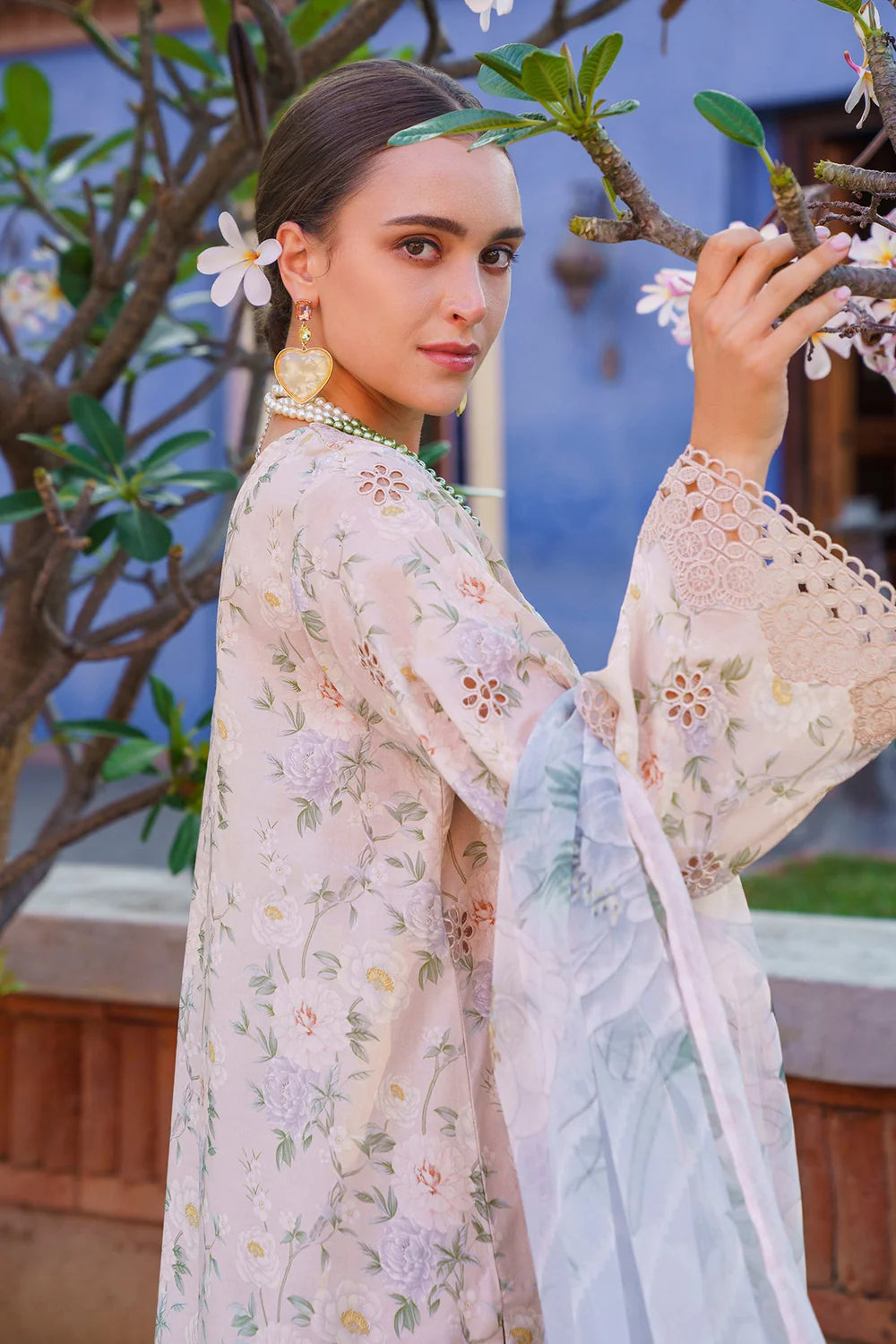 EMBROIDERED PRINTED LAWN UF-591 UNSTITCHED 3Pc - BAROQUE