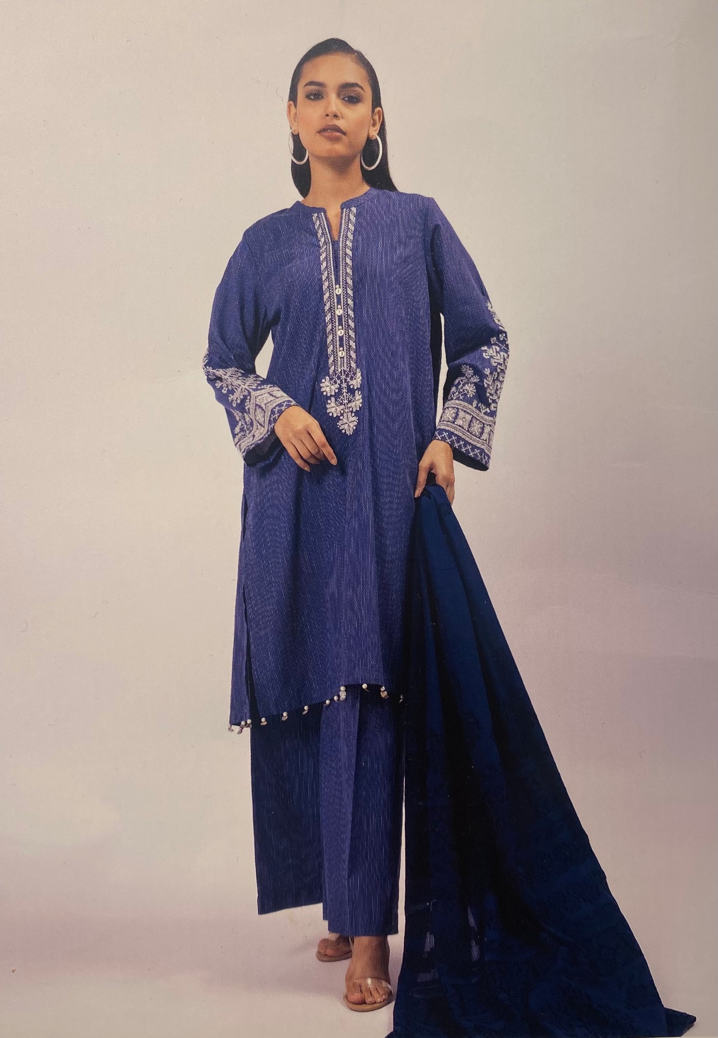 BLUE YARN 3-PIECE SUIT STITCHED - KHAADI