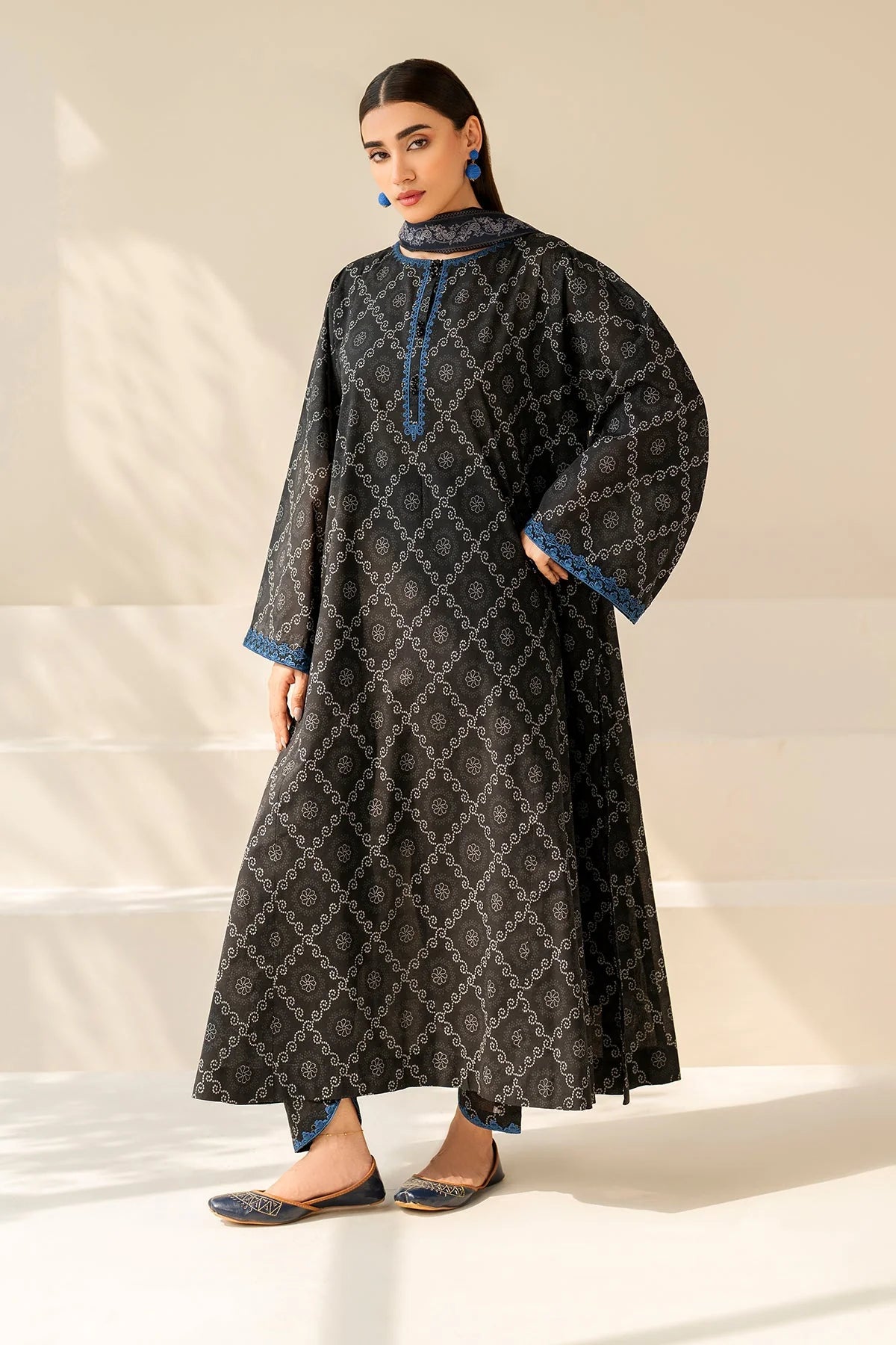 DIGITAL PRINTED LAWN UF-4209 | 3 PC UNSTITCHED SUIT | BAROQUE