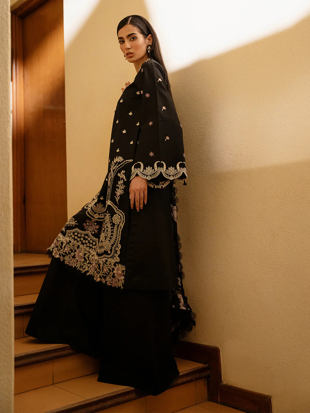 QALAH 3Pc UNSTITCHED SUIT | IZEL