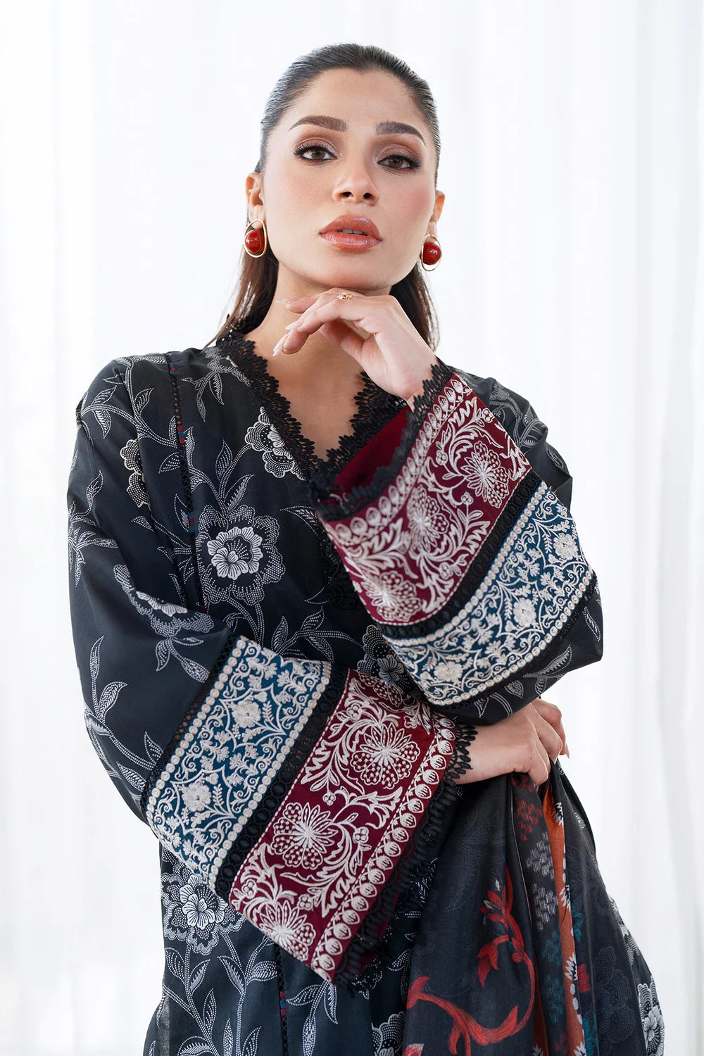 EMBROIDERED PRINTED LAWN UF-4078 UNSTITCHED 3Pc - BAROQUE