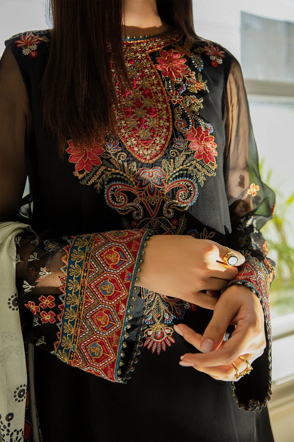 4-PC EMBROIDERED CHIFFON UNSTITCHED - BAROQUE