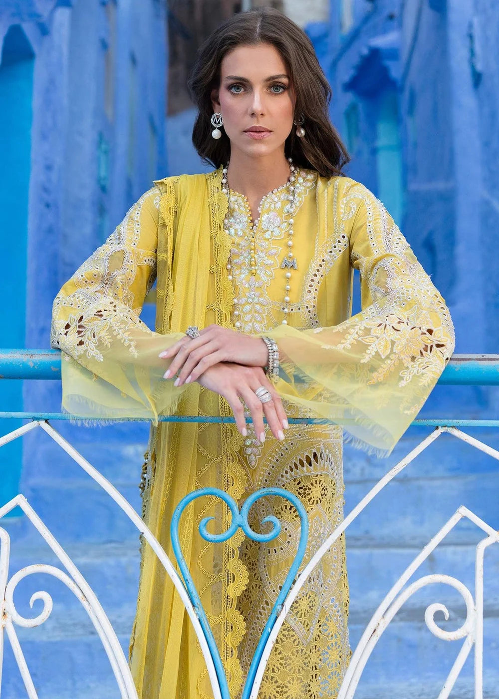 EMBROIDERED LAWN 3-PIECE SUIT - MARIA B