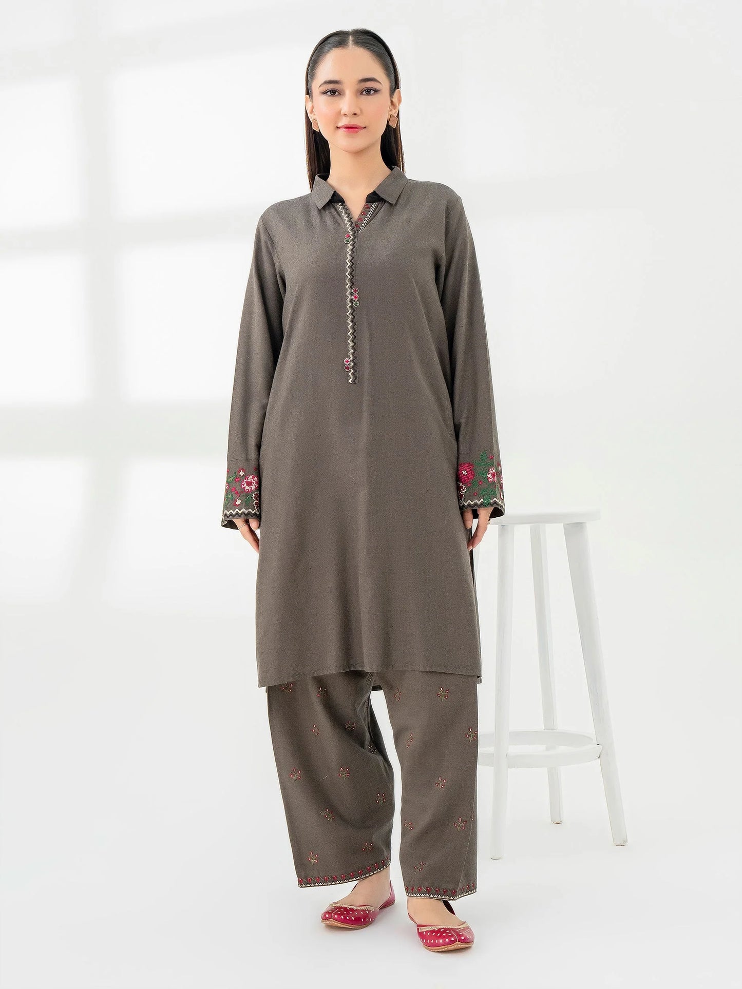 YARN DYED SUIT-EMBROIDERED (PRET) | LIMELIGHT