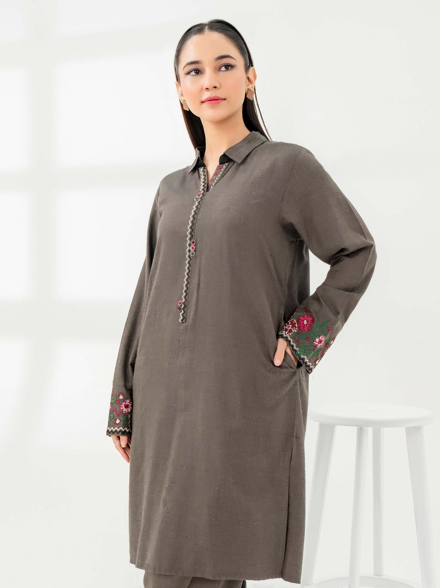 YARN DYED SUIT-EMBROIDERED (PRET) | LIMELIGHT