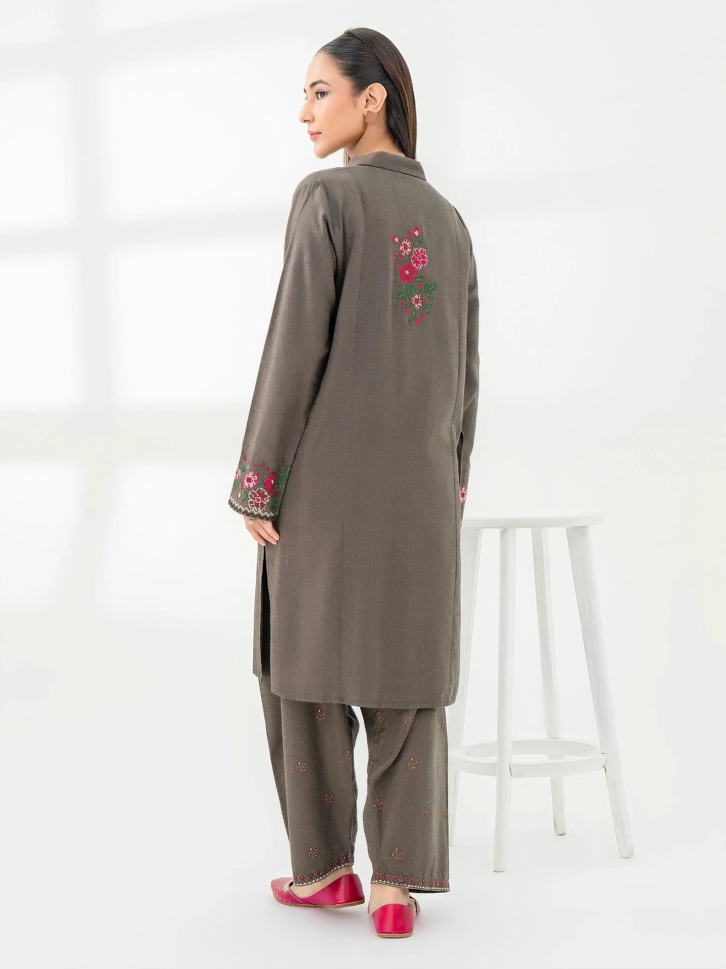 YARN DYED SUIT-EMBROIDERED (PRET) | LIMELIGHT